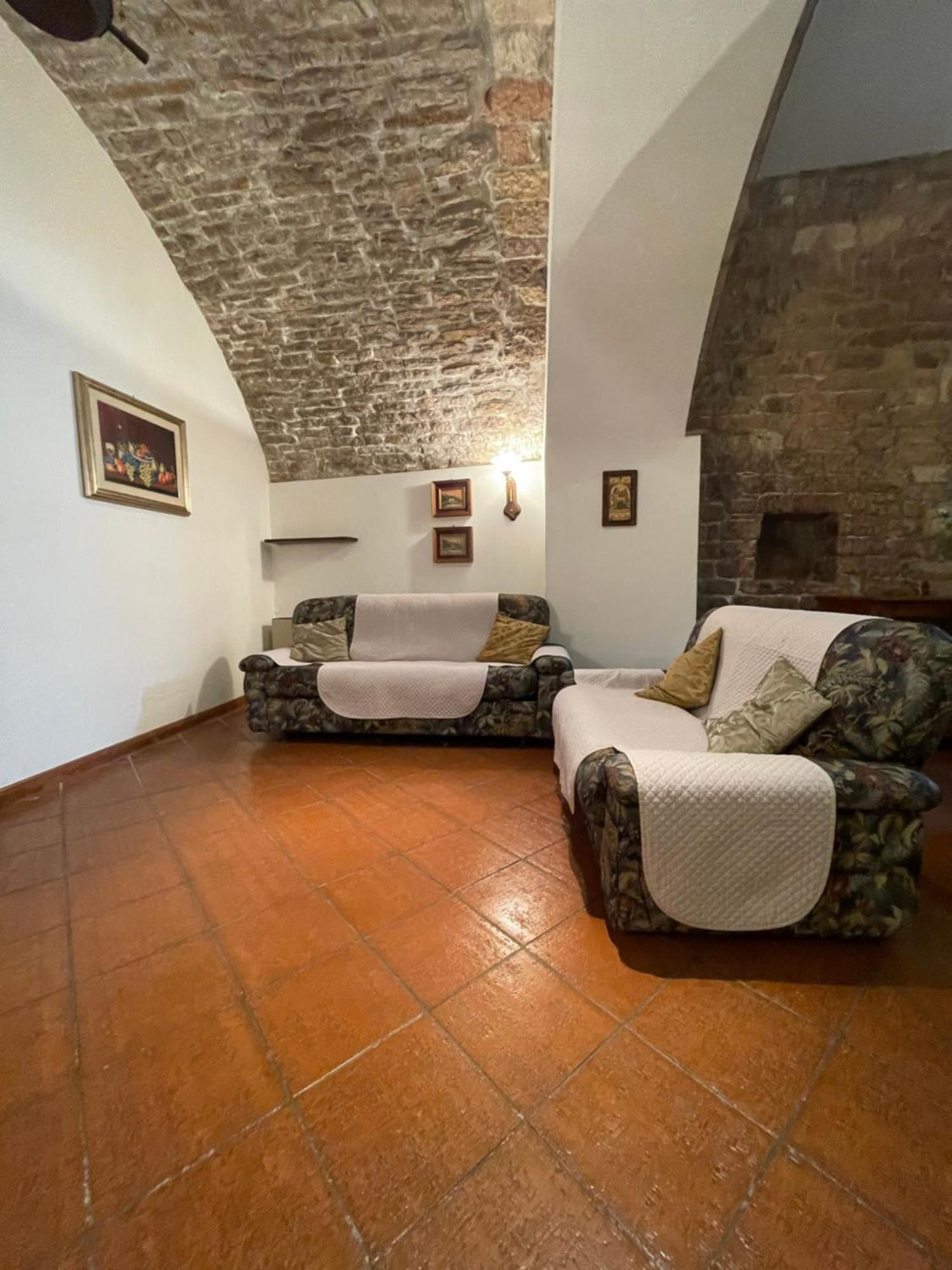 Happy House - Porta San Giacomo Apartment Assisi Ngoại thất bức ảnh