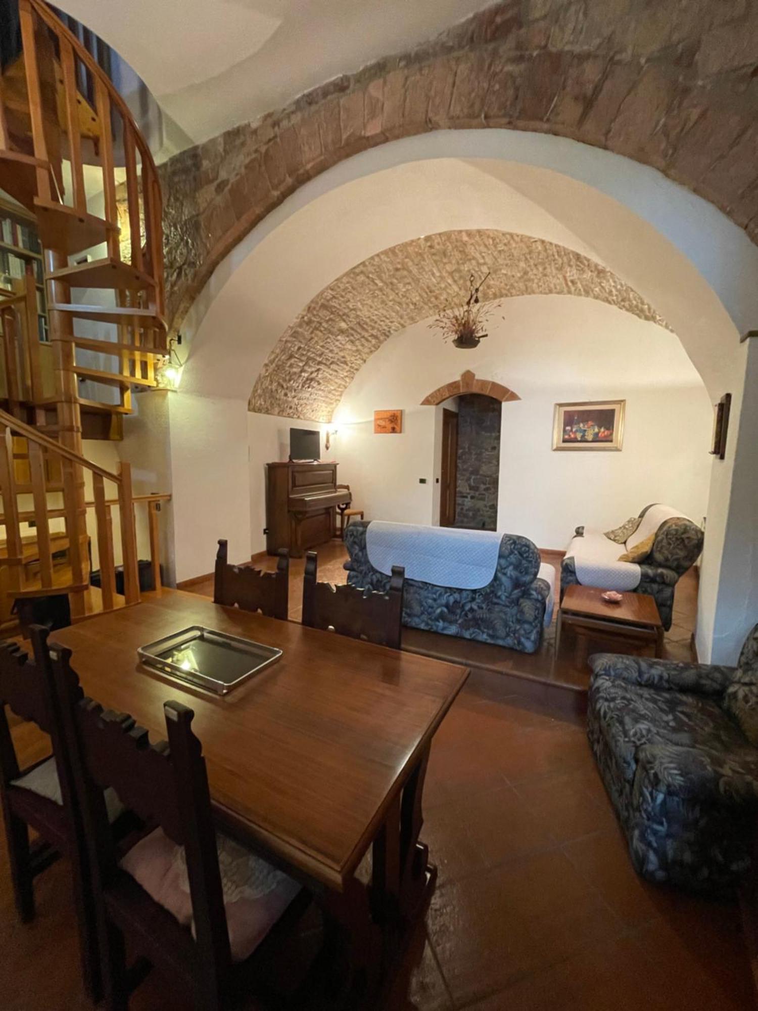 Happy House - Porta San Giacomo Apartment Assisi Ngoại thất bức ảnh