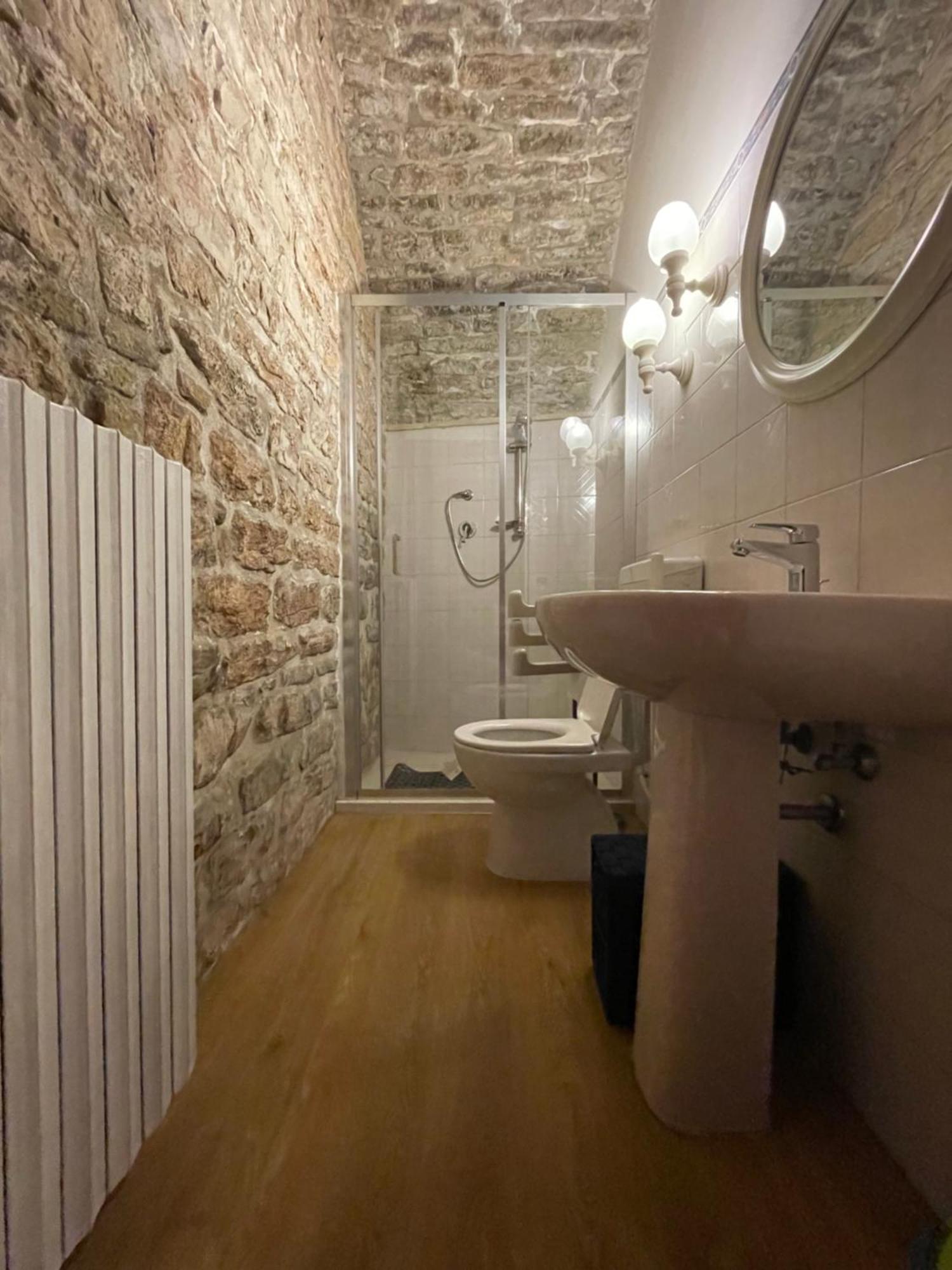 Happy House - Porta San Giacomo Apartment Assisi Ngoại thất bức ảnh